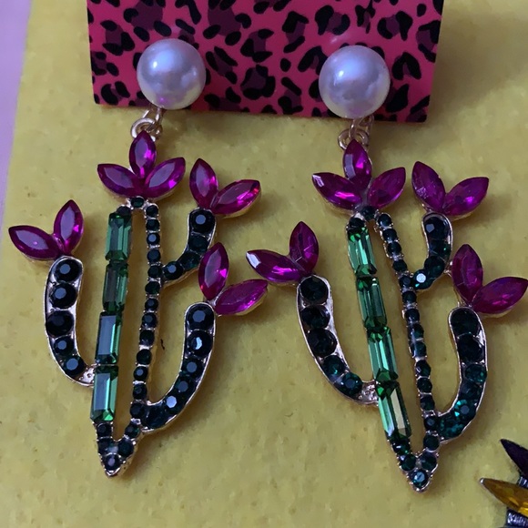 NWT Choice Glitz Earrings Betsy Johnson cactus - Picture 2 of 4